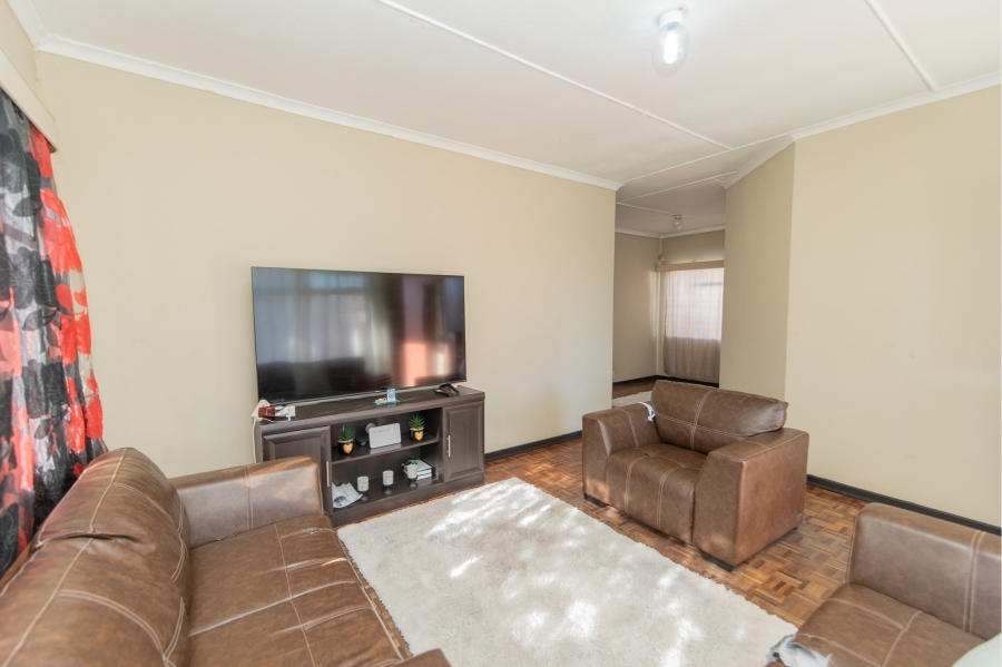2 Bedroom Property for Sale in Korsten Eastern Cape